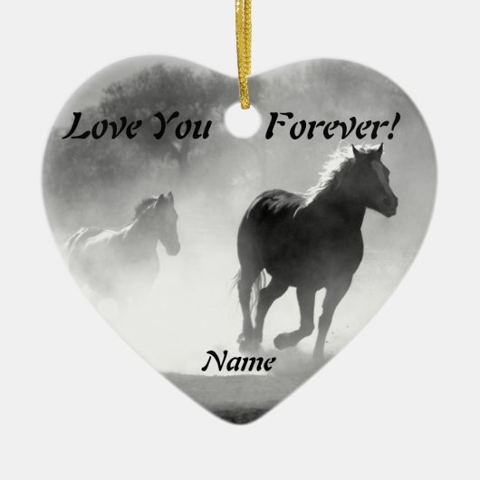 霧から疾走している馬 セラミックオーナメント (正面)