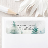 霧がかった冬の雪のシーン差出人住所ラベル ラベル (インサイチュ)