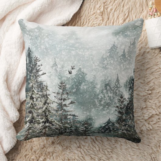 霧がかった山の雪の森のラヴェンス訛り クッション (ブランケット)