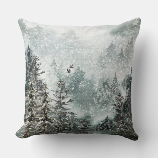 霧がかった山の雪の森のラヴェンス訛り クッション (正面)