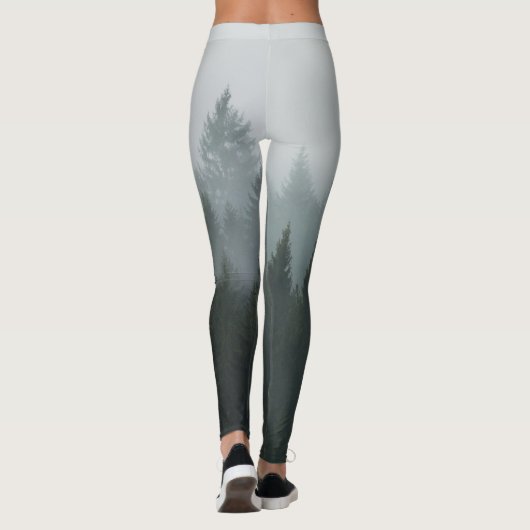 霧がかった山林の秋の霧 レギンス (裏面)