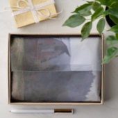 霧がかった森のある大きな赤い風化納屋 薄葉紙 (ギフト)