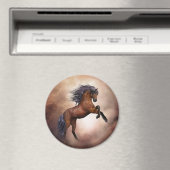 霧がかった雲で育つフリシアの茶色の馬 マグネット (インサイチュ (食洗機))