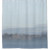 霧が付いている田舎の冬の景色の朝 シャワーカーテン (正面)