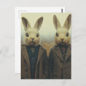 霧が立つフィールドにスーツを着たウサギたち ポストカード (正面/裏面)