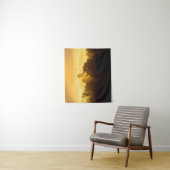 霧が立つ木々の後ろの日の出 タペストリー (インサイチュ)