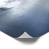 霧が立つ森の中を照らす太陽 ポスター (角)