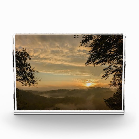 霧が立つ谷の上の日の出 フォトブロック (正面)