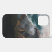 霧で覆われた山の航空写真 Case-Mate iPhoneケース (裏面 (横))