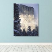 霧に包まれた山2 キャンバスプリント (インサイチュ (ウッドフロア))