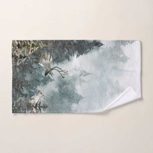 霧に覆われた山の雪に覆われた森林のシカ バスタオルセット (ハンドタオル)