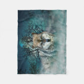 霧のオオカミの満月 フリースブランケット (正面)