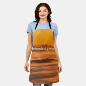 霧のカスタム風景の上にあなたの文字の日の出 エプロン (着用した状態)