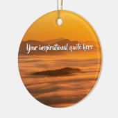 霧のカスタム風景の上にあなたの文字の日の出 セラミックオーナメント (左)
