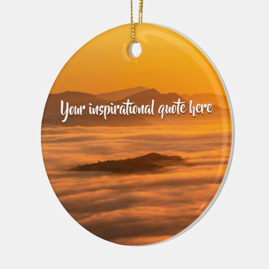 霧のカスタム風景の上にあなたの文字の日の出 セラミックオーナメント (左)