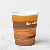 霧のカスタム風景の上にあなたの文字の日の出 紙コップ (正面)