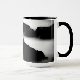 霧のコーヒーカップのオレゴンの海岸Brookings マグカップ