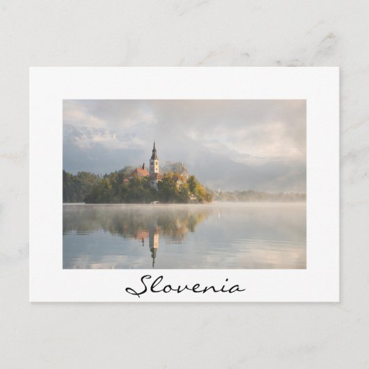 霧のスロベニアの日の出の白い葉書 ポストカード (正面)
