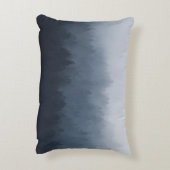 霧の中に森がある山 アクセントクッション (裏面(縦))