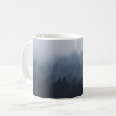 霧の中に森がある山 コーヒーマグカップ (正面左)