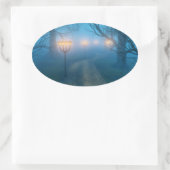 霧の中のランタン 楕円形シール (バッグ)