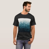霧の中の故郷から遠く離れた私の心の芯 Tシャツ (正面フル)