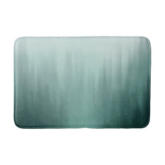 霧の中の水色の常緑絵画林 バスマット