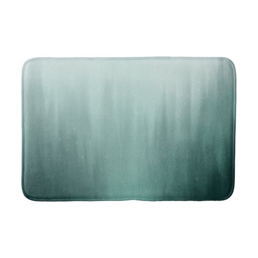 霧の中の水色の常緑絵画林 バスマット (正面)