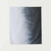 霧の中の神秘的な森 タペストリー (正面)