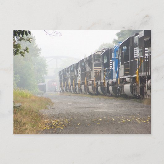 霧の中の鉄道機関車 ポストカード (正面)