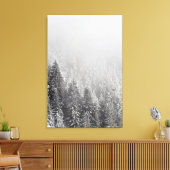 霧の中の雪包まれたのトウヒ林 キャンバスプリント (インサイチュ (リビング))