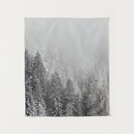 霧の中の雪包まれたのトウヒ林 タペストリー