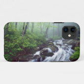 霧の中をカスケードするリン·コーブ·クリーク Case-Mate iPhoneケース (裏面(横))