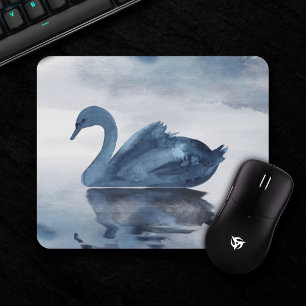 霧の反射 Moody Dusty Blue Swan on Lake マウスパッド