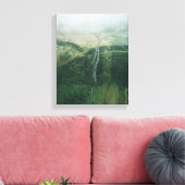 霧の多い天気の間の滝の空中写真 キャンバスプリント (インサイチュ (リビング))