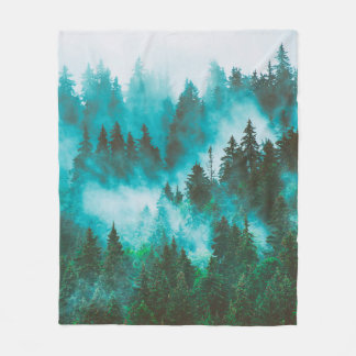 霧の多い山並み(モミの林と フリースブランケット