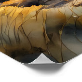 "霧の山々を通って旅：水色ブラック ポスター (角)