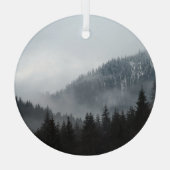霧の山の森:風光明媚な風景 ガラスオーナメント (裏面)