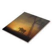 霧の日の出の馬とオークツリー タイル (側面)