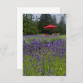霧の日、ラベンダーと赤い傘 ノートカード (正面/裏面)