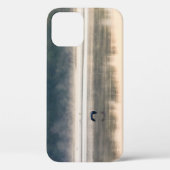 霧の朝のフライトiPhoneケース Case-Mate iPhoneケース (裏面)