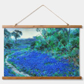 霧の朝のブルーボンネット 吊り下げ型タペストリー (正面)