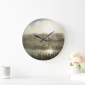 霧の朝 – 時計 (ホーム)