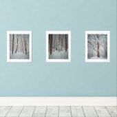 霧の深い冬の森の雪が木々を覆った (ウッドフロア)