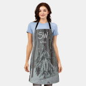 霧の深い冬の森の雪に覆われた木 エプロン (着用した状態)