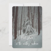 霧の深い冬の森の雪に覆われた木 シーズンカード (正面)