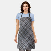 霧の深い2月の青と灰色の格子縞 エプロン (着用した状態)