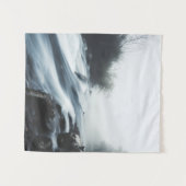 霧の神秘的な朝に滝をカスケード タペストリー (正面(横))