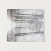 霧の立つ森の中の神秘的凍っていな道 タペストリー (正面(横))