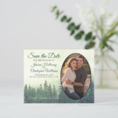 霧の緑の松の木の楕円形の写真を保存する日付 案内ポストカード (スタンド正面)